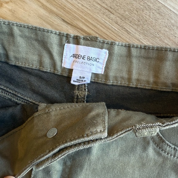 Ardene Olive Green Women Shorts - Picture 3 of 5